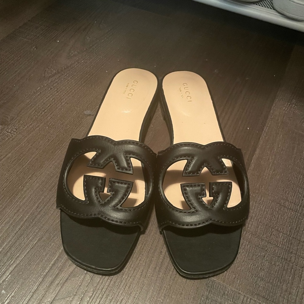 Gucci Women's Black Leather Sandals